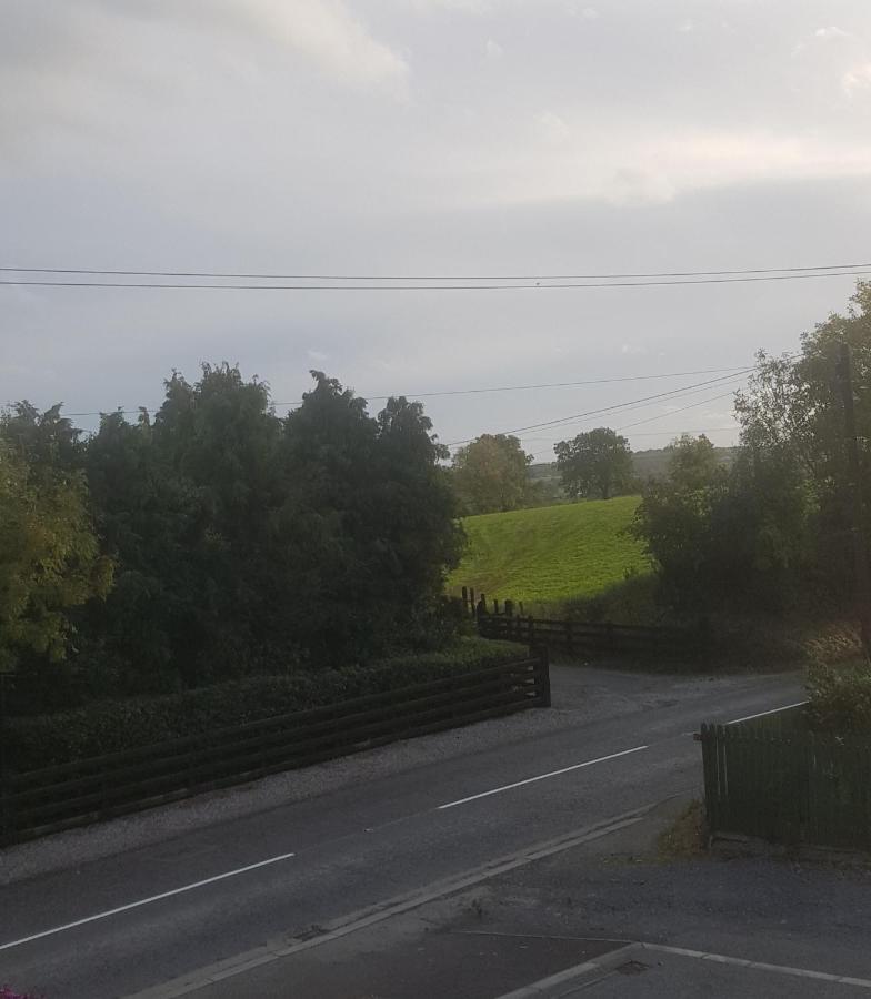The Madden Guest House Gilford 外观 照片